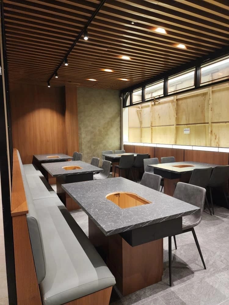 GOSANCHON — interior and wall
